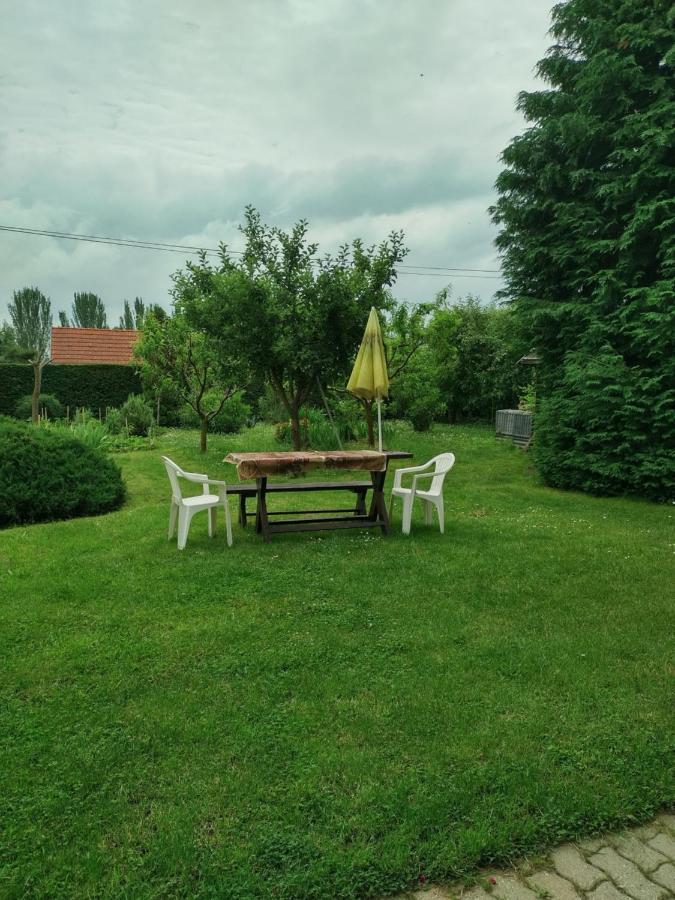 Appartement Ibolya Apartman à Badacsony Extérieur photo